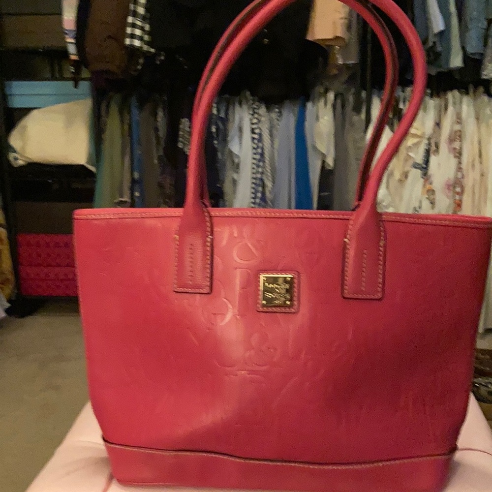 New never used Dooney & Burke pink leather bag